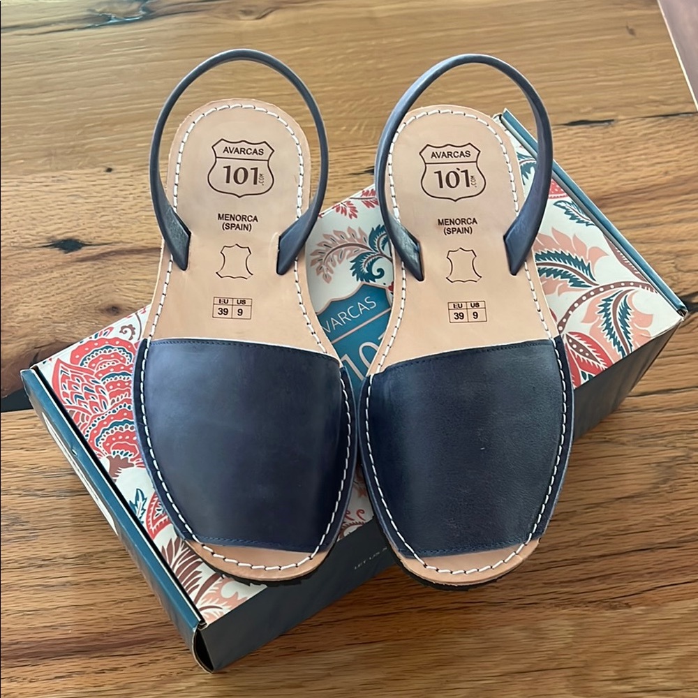 Avarcas Midnight Blue Leather Sandals